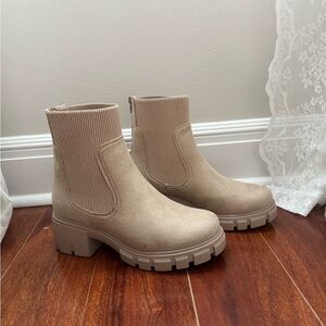 Natural Reflections Beige Ankle Boots